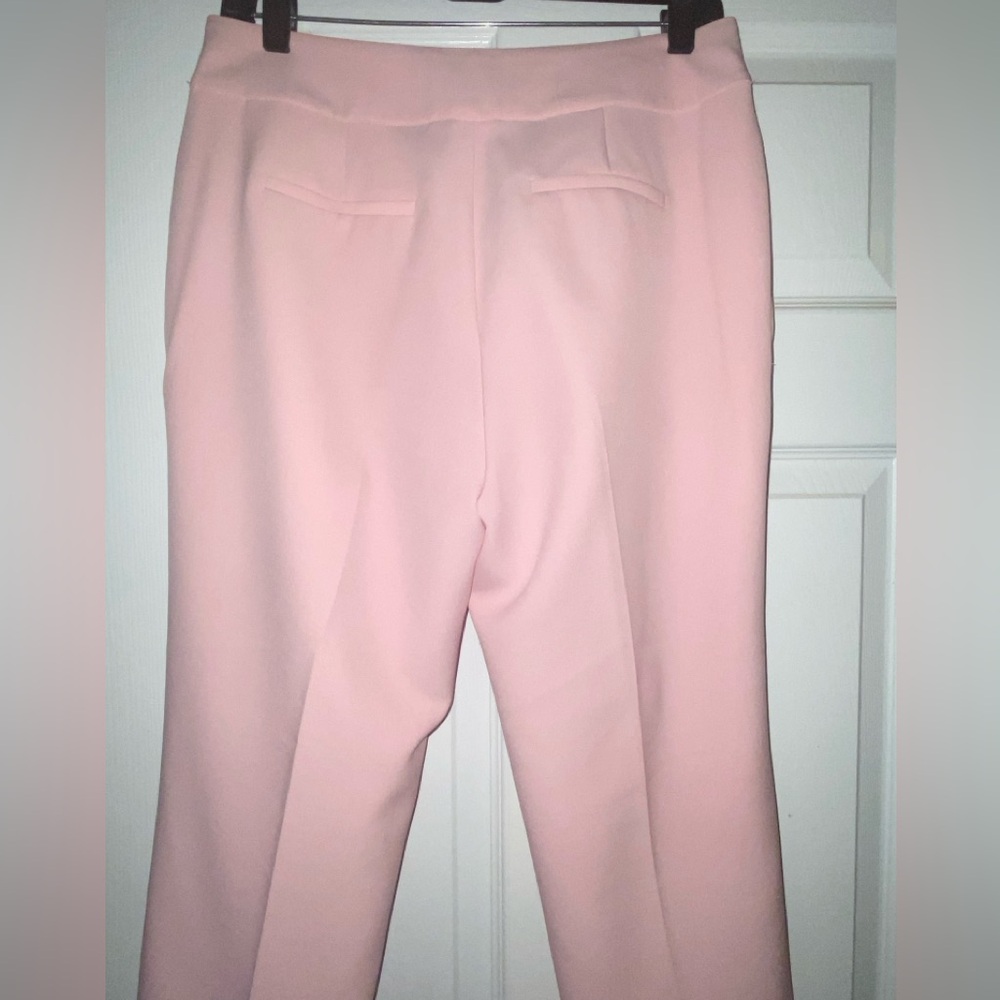 Kasper Women's Straight Leg Pants in Soft Pink SZ 4 EUC - Picture 7 of 9